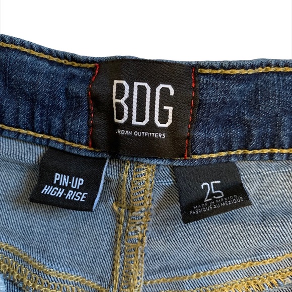 URBAN OUTFITTERS SHORT BDG 25 - Picture 5 of 8